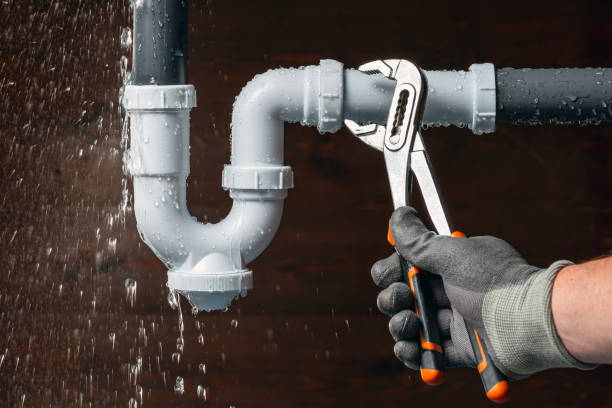 Professional Leak Detection technician working in Lowber, PA